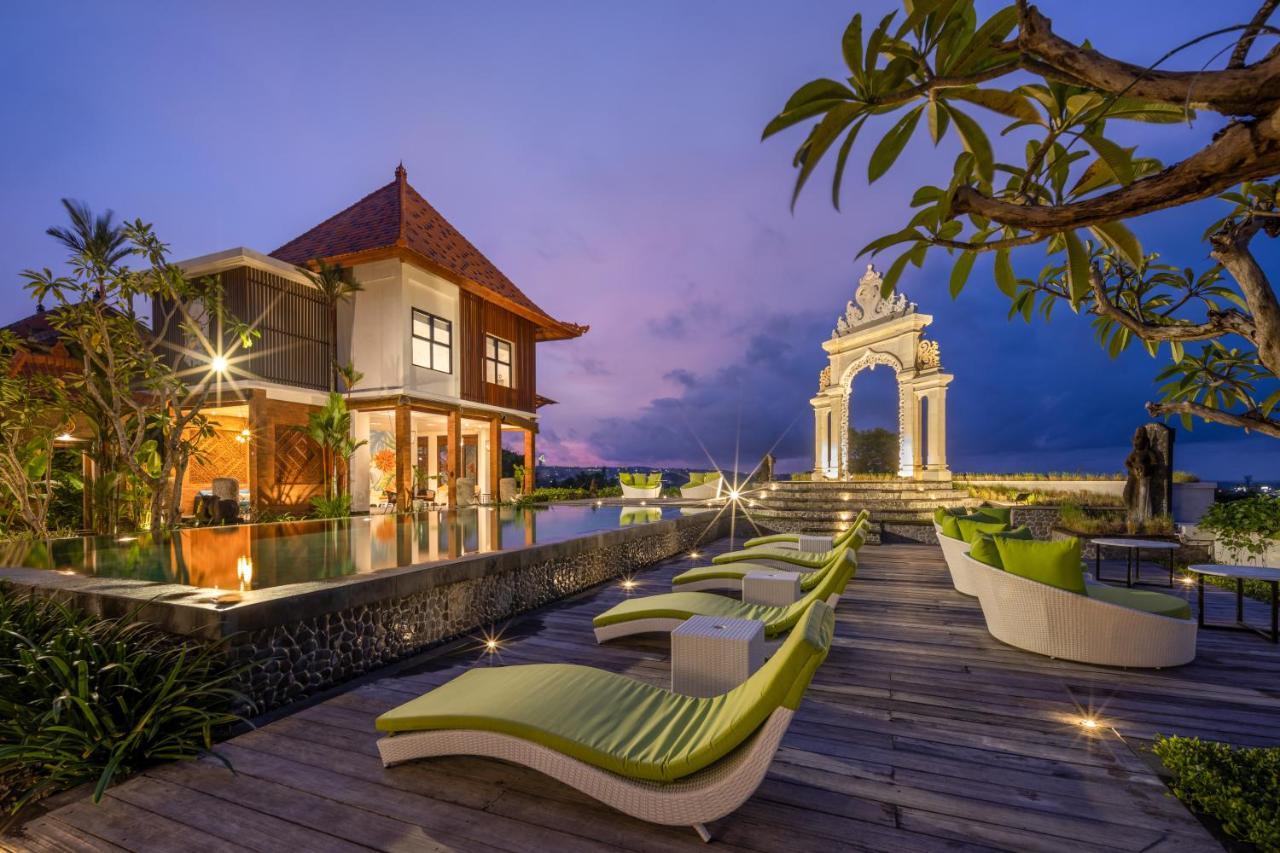 Giri Bhagawan Villas & Spa Nusa Dua  Exterior photo